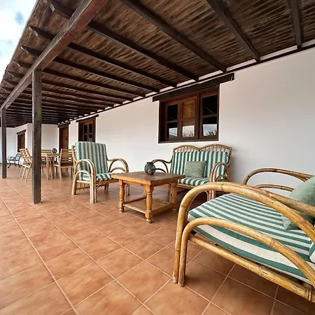 Villa With Pool In The Centre Of Fuerteventura Antigua  Exterior photo